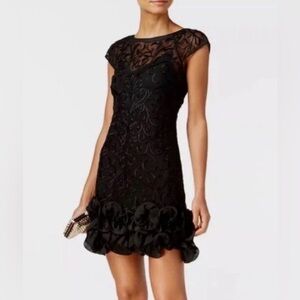 Guess Floral-Lace Ruffled-Hem Sheath Dress Size 6 Feminine&Flirty Romantic Goth